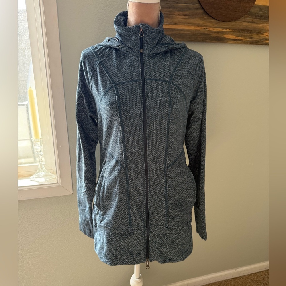 Athleta Rishi Yoga Fitted Jacket Women's Size M Hoodie Full Zip